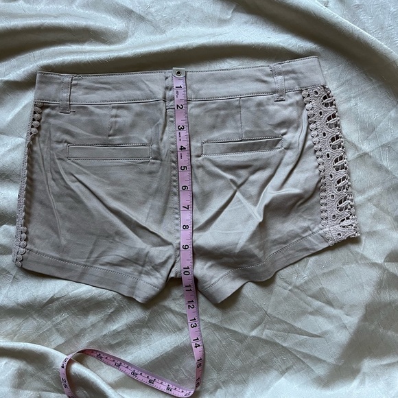 Demeanor Beige Women Shorts - Picture 4 of 7